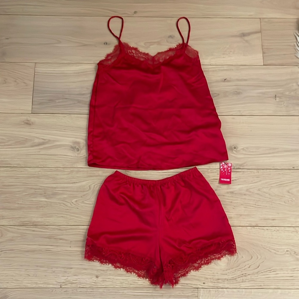 Tezenis lace cami and shorts set